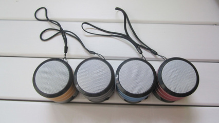 【廠家直銷QC-18迷你插卡音箱 金屬小音響低音炮外放收音機】價格,廠家,圖片,其他影音電器,深圳市福田區(qū)曼哈數(shù)碼廣場源旺鑫通訊產(chǎn)品.-